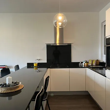 The Lakehouse Retreat - Central Apartment Lugano