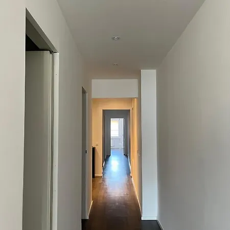 The Lakehouse Retreat - Central Apartment *
